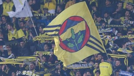 Fenerbahçe Taraftarının Coşkusu: Sarı Lacivert Tutkusu ve Tribün Kültürü